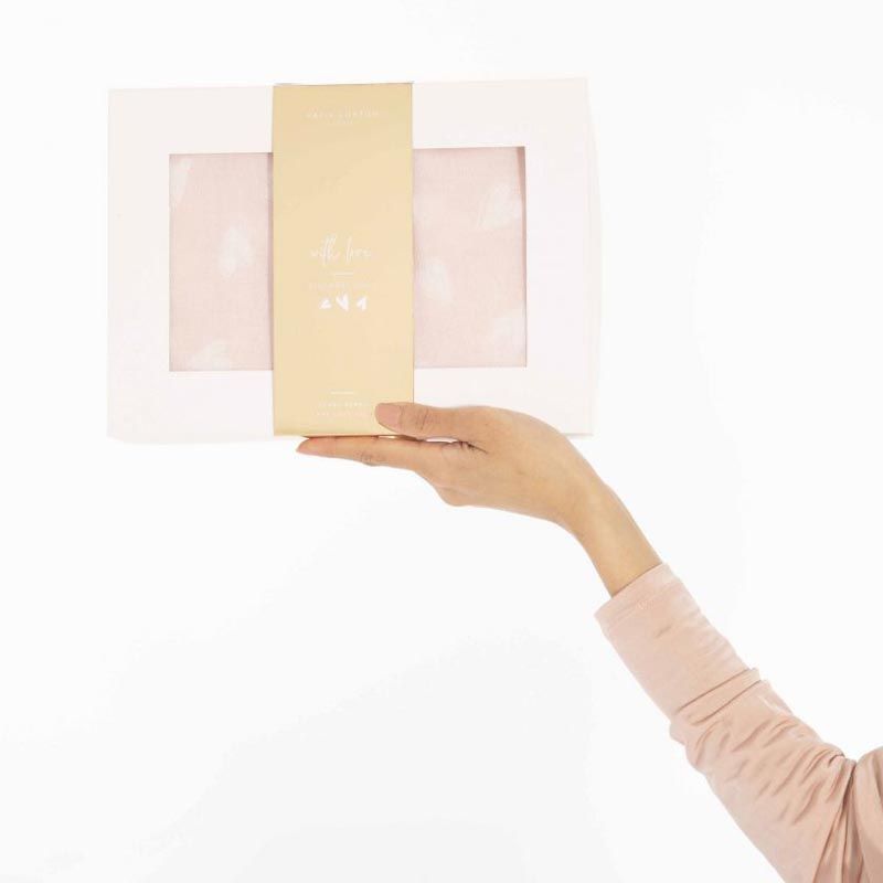 Skjerf WITH LOVE Blek rosa Katie Loxton 