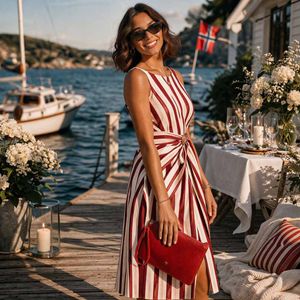 Hovedbilde Clutch veske rød sølv Caleidos