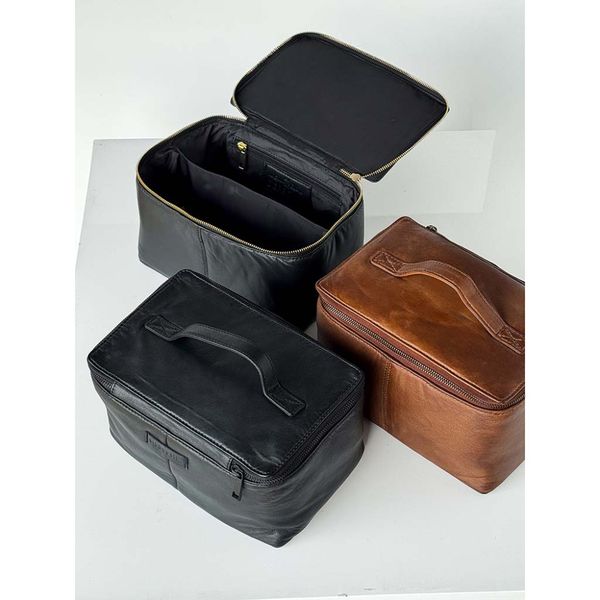 Toalettmappe POWER FIELD chesterfield brun Depeche