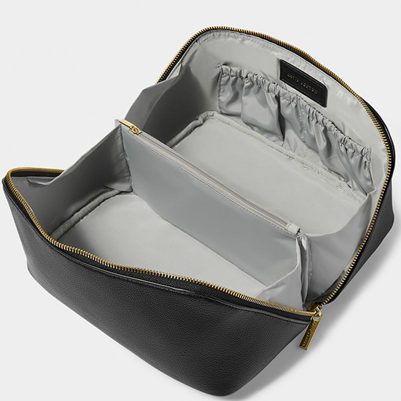 Toalettmappe m skrå glidelås svart Katie Loxton