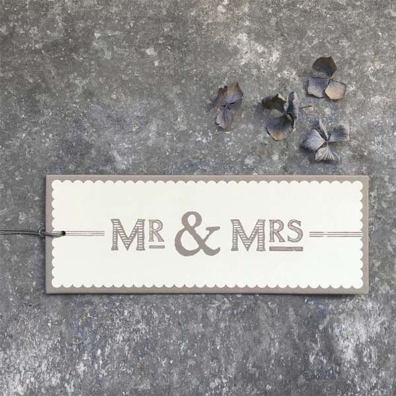 Tag Mr & Mrs East of India 